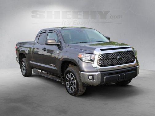 Magnetic Gray Metallic 2018 Toyota Tundra SR5