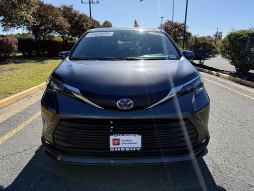 2025 Toyota Sienna XLE 7 Passenger