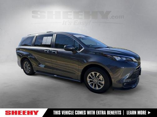 2025 Toyota Sienna XLE 7 Passenger