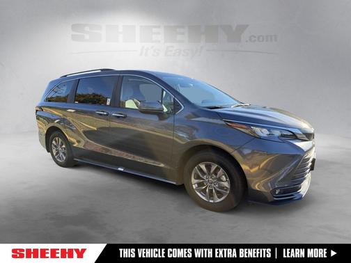 2025 Toyota Sienna XLE 7 Passenger