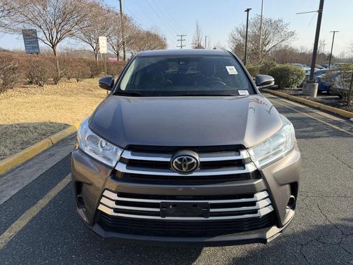 2019 Toyota Highlander LE I4