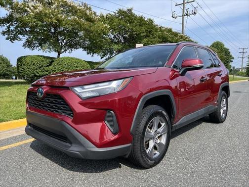 2022 Toyota RAV4 Hybrid XLE