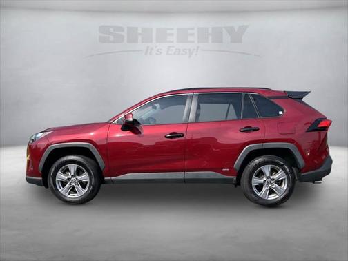 2022 Toyota RAV4 Hybrid XLE