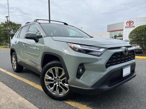 2023 Toyota RAV4 XLE Premium