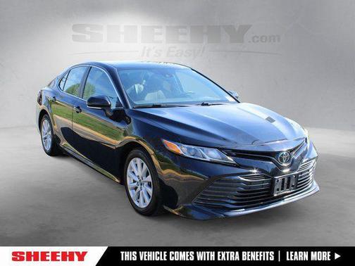 Midnight Black Metallic 2020 Toyota Camry LE