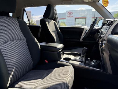2022 Toyota 4Runner SR5