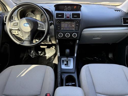 2016 Subaru Forester 2.5i