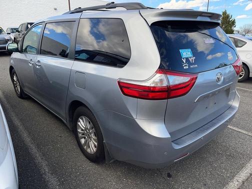 2015 Toyota Sienna XLE Premium