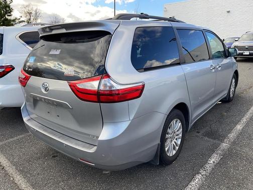2015 Toyota Sienna XLE Premium