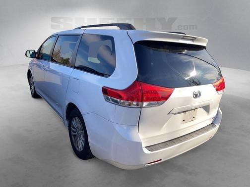2013 Toyota Sienna XLE