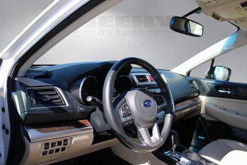 Crystal White Pearl 2015 Subaru Outback 2.5i Limited