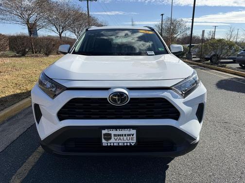2020 Toyota RAV4 LE