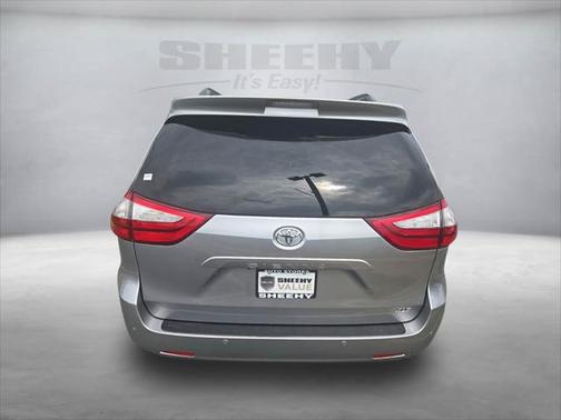 2017 Toyota Sienna XLE Premium