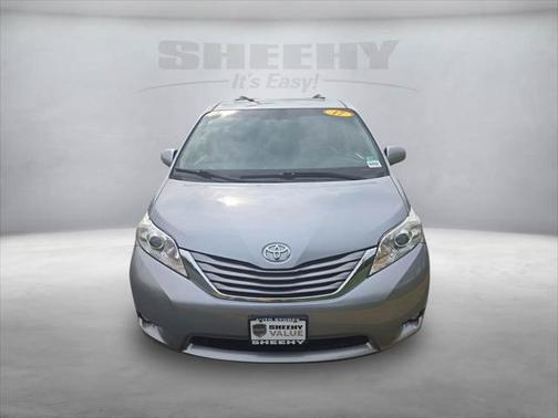 2017 Toyota Sienna XLE Premium