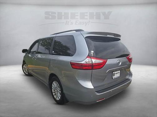 2017 Toyota Sienna XLE Premium