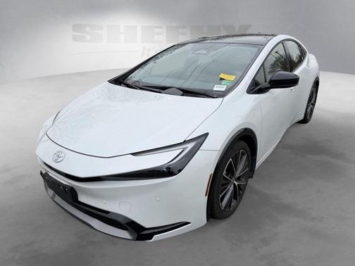 2024 Toyota Prius XLE