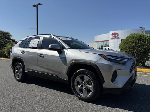 2024 Toyota RAV4 Hybrid XLE