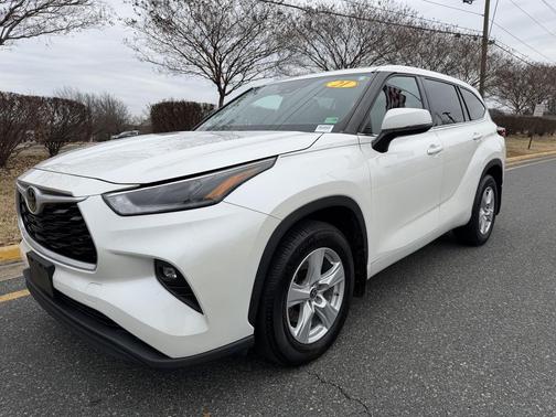 2021 Toyota Highlander LE