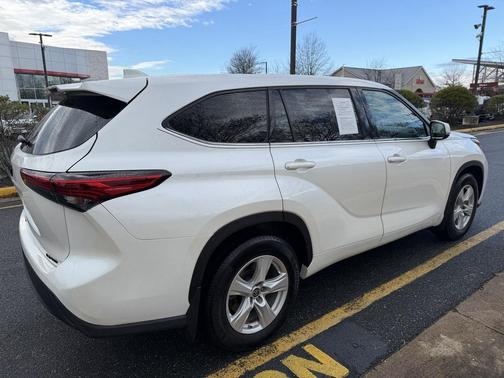 2021 Toyota Highlander LE
