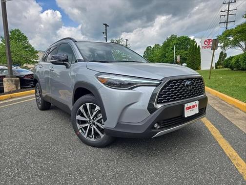 2025 Toyota Corolla Cross XLE