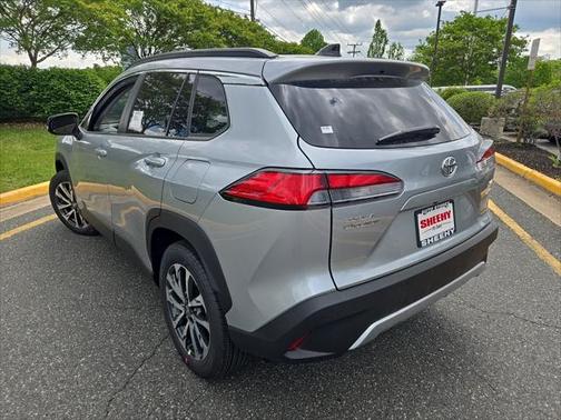 2025 Toyota Corolla Cross XLE