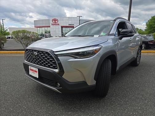 2025 Toyota Corolla Cross XLE