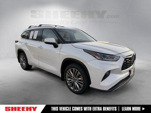 2022 Toyota Highlander Hybrid Platinum