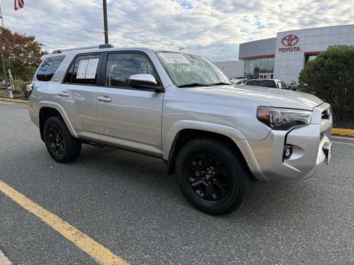 2024 Toyota 4Runner SR5