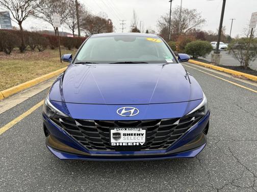 2021 Hyundai ELANTRA SEL