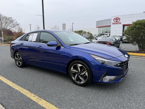 2021 Hyundai ELANTRA SEL
