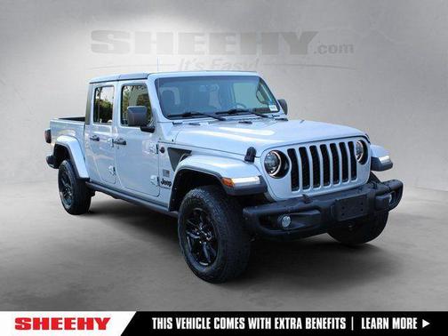 Silver Zynith Clearcoat 2023 Jeep Gladiator Sport