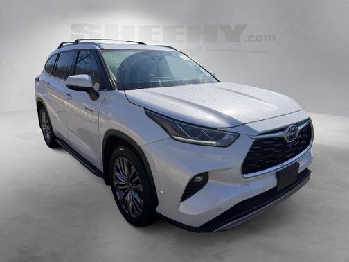 2021 Toyota Highlander Hybrid Platinum