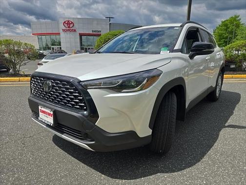 2025 Toyota Corolla Cross LE