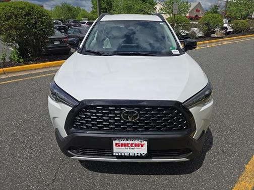 2025 Toyota Corolla Cross LE