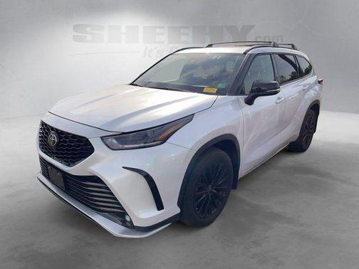 Wind Chill Pearl 2023 Toyota Highlander XSE