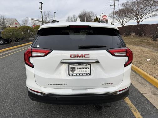 2023 GMC Terrain AT4