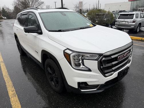 2023 GMC Terrain AT4
