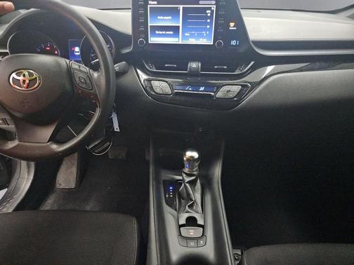 2019 Toyota C-HR LE