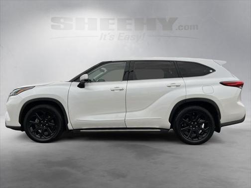 2022 Toyota Highlander L