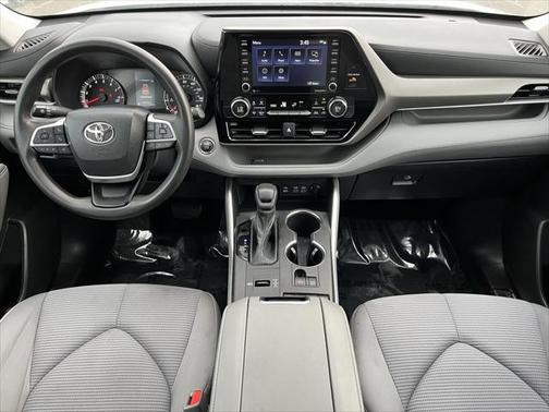 2022 Toyota Highlander L