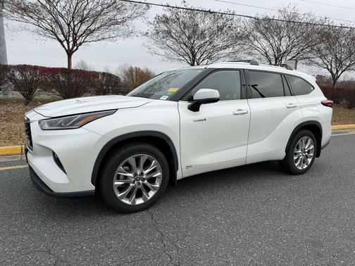 2021 Toyota Highlander Hybrid Limited