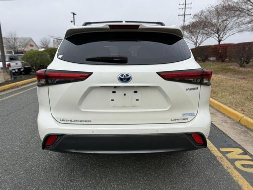 2021 Toyota Highlander Hybrid Limited