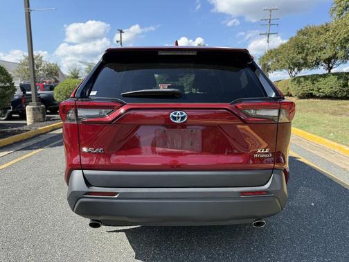 2022 Toyota RAV4 Hybrid XLE Premium