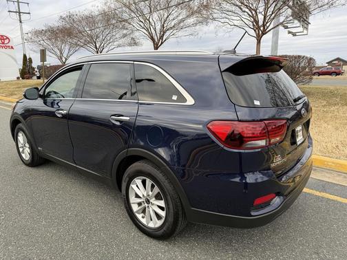 2020 Kia Sorento LX