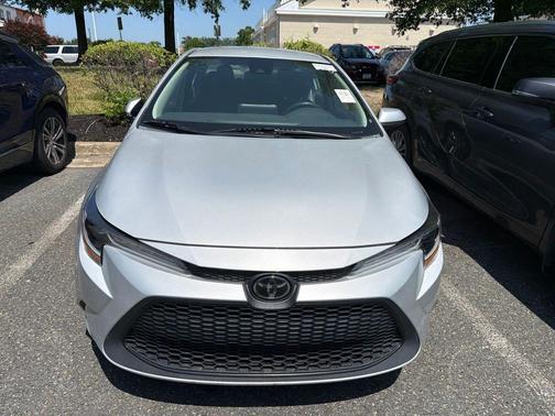 Classic Silver Metallic 2021 Toyota Corolla LE