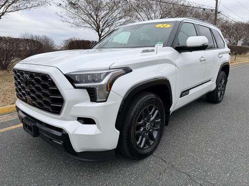 2024 Toyota Sequoia Platinum