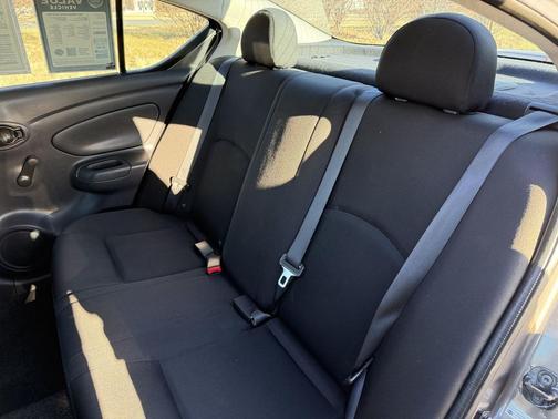 2015 Nissan Versa 1.6 S+