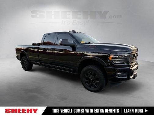 2022 RAM 3500 Limited Crew Cab 4x4 8' Box