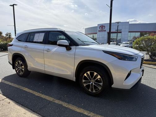 2024 Toyota Highlander XLE