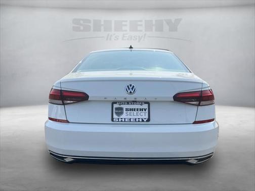 2020 Volkswagen Passat 2.0T SE